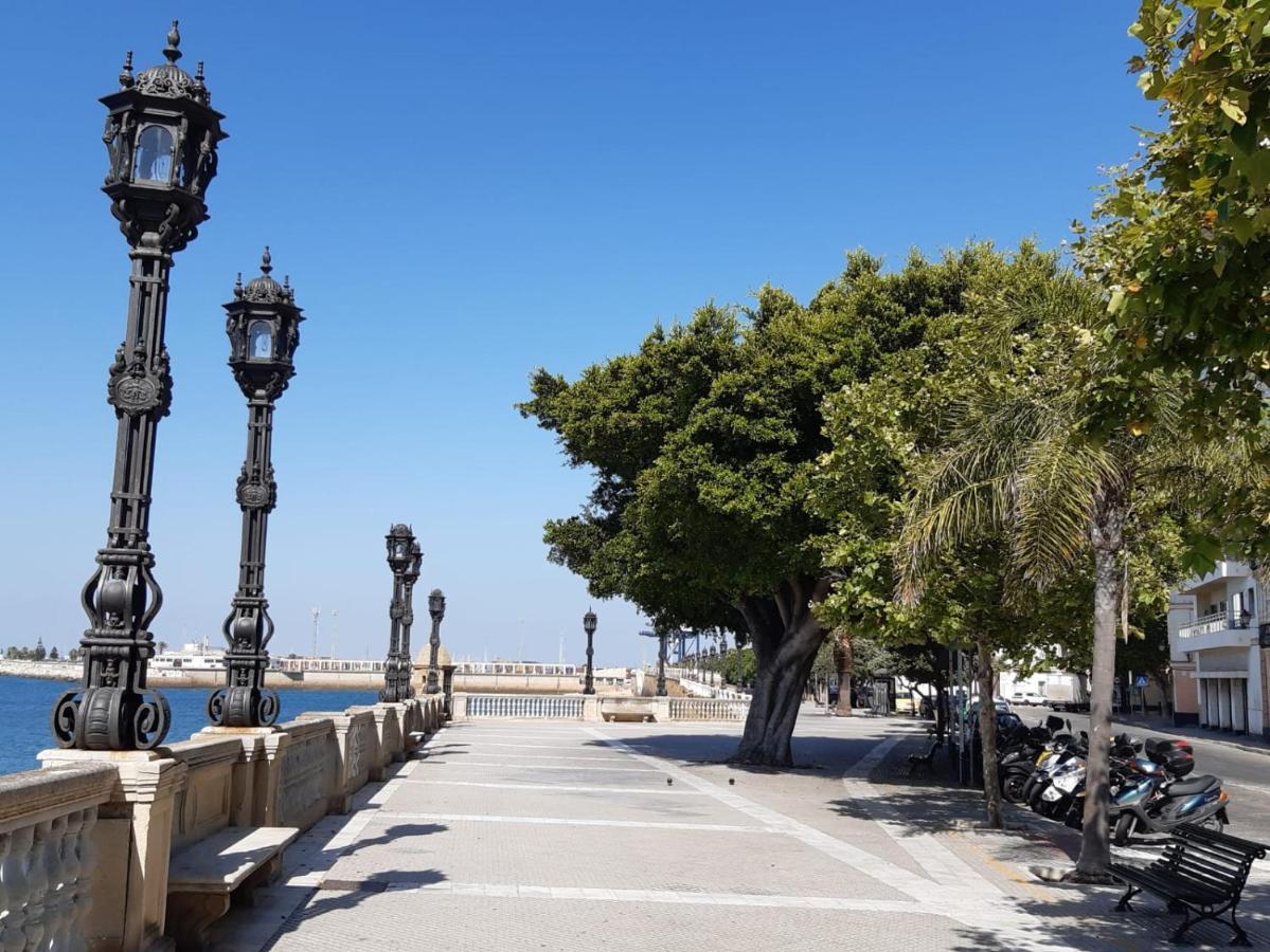 Atico Banos Del Carmen Apartment Кадис Екстериор снимка